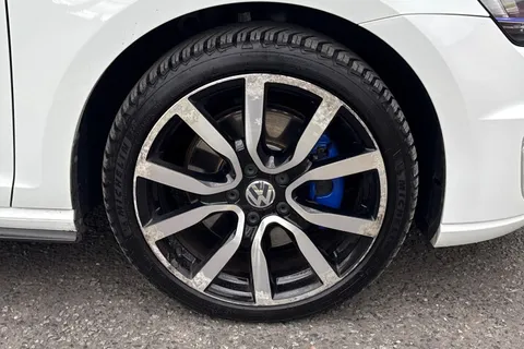 11 of 40 for VOLKSWAGEN GOLF 1.4 TSI GTE 5dr DSG