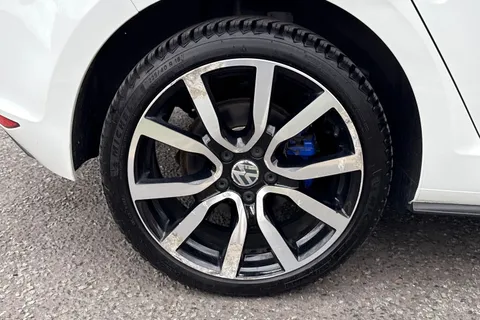 12 of 40 for VOLKSWAGEN GOLF 1.4 TSI GTE 5dr DSG