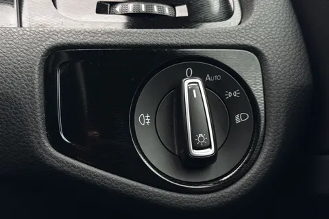 32 of 40 for VOLKSWAGEN GOLF 1.4 TSI GTE 5dr DSG