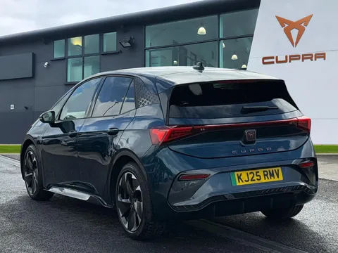 KJ25RMV CUPRA Born 170kW e-Boost V2 59kWh 5dr Auto ** DELIVERY MILEAGE** Thumbnail #3