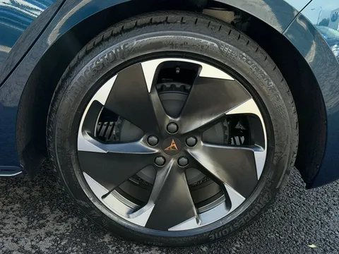 KJ25RMV CUPRA Born 170kW e-Boost V2 59kWh 5dr Auto ** DELIVERY MILEAGE** Thumbnail #7