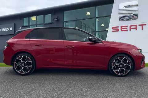 WM72GNO Vauxhall Astra 1.6 12.4kWh GS Line Auto Euro 6 (s/s) 5dr Thumbnail #4