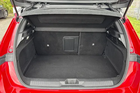 WM72GNO Vauxhall Astra 1.6 12.4kWh GS Line Auto Euro 6 (s/s) 5dr Thumbnail #7