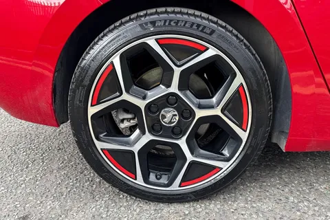 WM72GNO Vauxhall Astra 1.6 12.4kWh GS Line Auto Euro 6 (s/s) 5dr Thumbnail #11