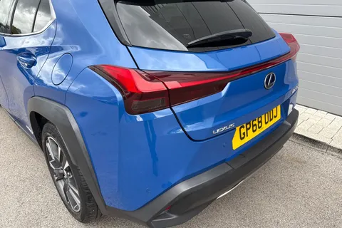 GP68ODJ Lexus Ux 2.0 250h E-CVT E-FOUR Euro 6 (s/s) 5dr Thumbnail #8