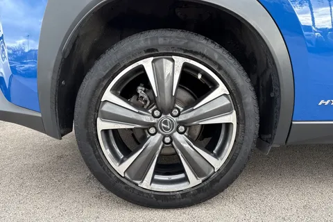GP68ODJ Lexus Ux 2.0 250h E-CVT E-FOUR Euro 6 (s/s) 5dr Thumbnail #10