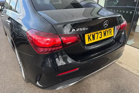 KW73MYR Mercedes-Benz A Class 1.3 A250e 15.6kWh AMG Line (Premium Plus) 8G-DCT Euro 6 (s/s) 4dr Thumbnail #8