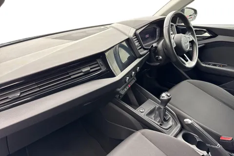 DV20ABX Audi A1 Technik 25 TFSI 95 PS 5-speed Thumbnail #9