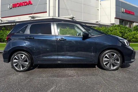 YP73CVM Honda Jazz 1.5 i-MMD Hybrid Advance 5dr eCVT Thumbnail #6