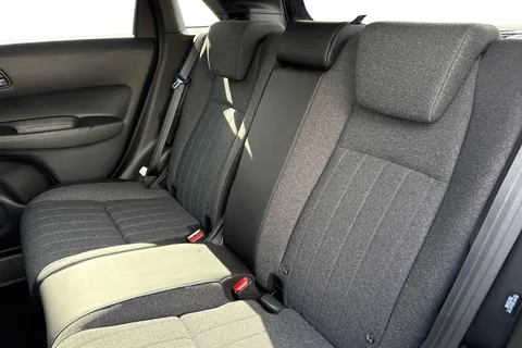 YP73CVM Honda Jazz 1.5 i-MMD Hybrid Advance 5dr eCVT Thumbnail #9