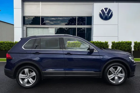 MK70JRV Volkswagen Tiguan 1.5 TSi EVO 150 Match 5dr Thumbnail #4