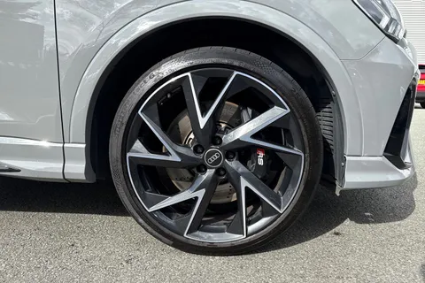 GX72YHR Audi RS Q3 Vorsprung 400 PS S tronic Thumbnail #10