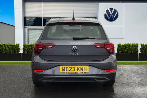 MD23KWH Volkswagen Polo 1.0 Life 5dr **FRONT + REAR PARKING SENSORS** Thumbnail #5