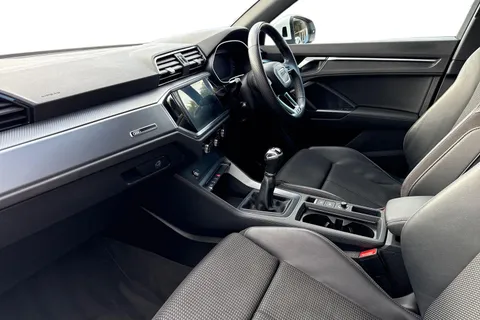 SP69UFE Audi Q3 S line 35 TFSI 150 PS 6-speed Thumbnail #9