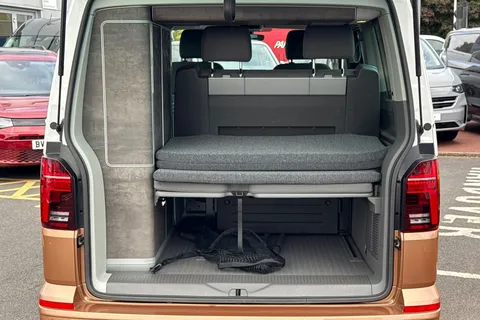 YR71ZHH Volkswagen California 2.0 TDI Ocean 204 4dr DSG-2-Tone + Towpack Thumbnail #7