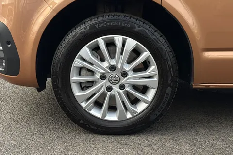 YR71ZHH Volkswagen California 2.0 TDI Ocean 204 4dr DSG-2-Tone + Towpack Thumbnail #11