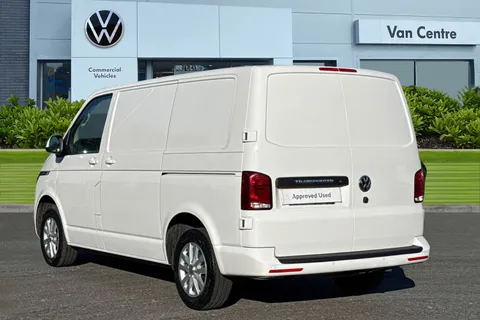 DC24MXW Volkswagen Transporter 2.0 TDI 110 Highline Van Thumbnail #3