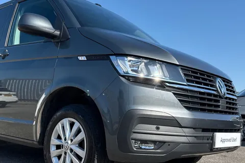 DC24USP Volkswagen Transporter 2.0 TDI 150 Highline Van Thumbnail #9