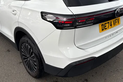 DE74VFV Volkswagen Tiguan 1.5 TSI (204ps) Match eHybrid DSG | Electric Tailgate | Rear View Camera Thumbnail #8