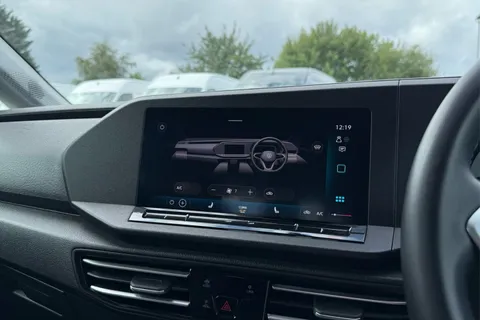 DG74EAC Volkswagen Caddy Maxi 2.0 TDI 122 Life 5dr DSG Thumbnail #23