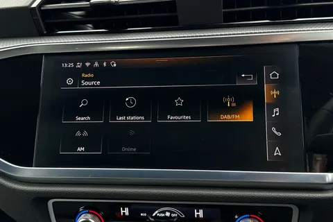 PK25FGG Audi Q3 Black Edition 35 TDI  150 PS S tronic Thumbnail #35