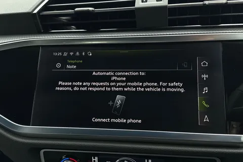 PK25FGG Audi Q3 Black Edition 35 TDI  150 PS S tronic Thumbnail #37