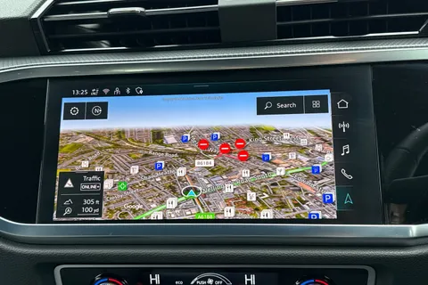 PK25FGG Audi Q3 Black Edition 35 TDI  150 PS S tronic Thumbnail #38