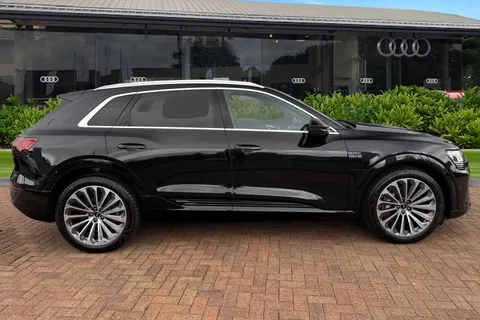 KY24TDO Audi Q8 e-tron S line 55 e-tron quattro 300,00 kW Thumbnail #4