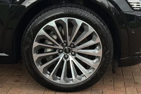 KY24TDO Audi Q8 e-tron S line 55 e-tron quattro 300,00 kW Thumbnail #10