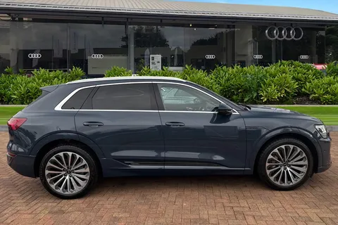 KY24TGE Audi Q8 e-tron S line 55 e-tron quattro 300,00 kW Thumbnail #4