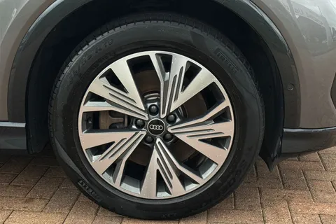 BG72AFF Audi Q4 e-tron Q4 Sport 40 e-tron 150,00 kW Thumbnail #10