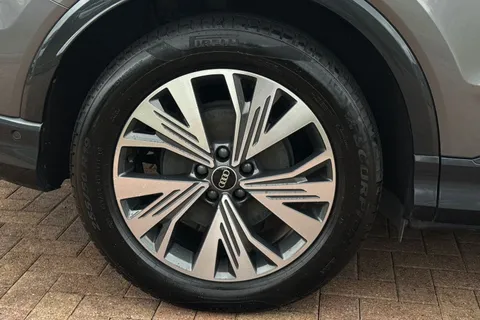 BG72AFF Audi Q4 e-tron Q4 Sport 40 e-tron 150,00 kW Thumbnail #11