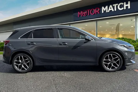 RE22XUH Kia Ceed 1.5 T-GDi 3 Euro 6 (s/s) 5dr Thumbnail #4