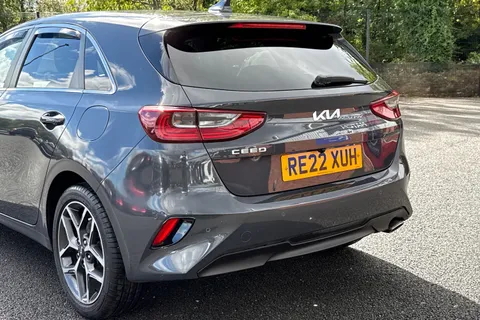 RE22XUH Kia Ceed 1.5 T-GDi 3 Euro 6 (s/s) 5dr Thumbnail #8