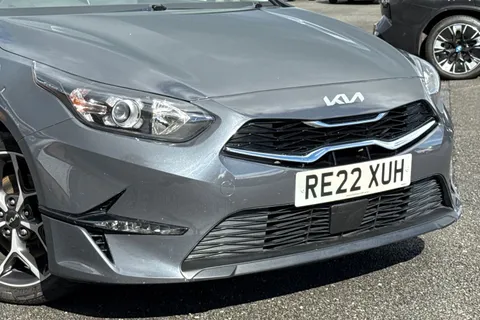 RE22XUH Kia Ceed 1.5 T-GDi 3 Euro 6 (s/s) 5dr Thumbnail #9