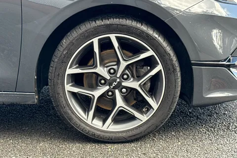 RE22XUH Kia Ceed 1.5 T-GDi 3 Euro 6 (s/s) 5dr Thumbnail #10