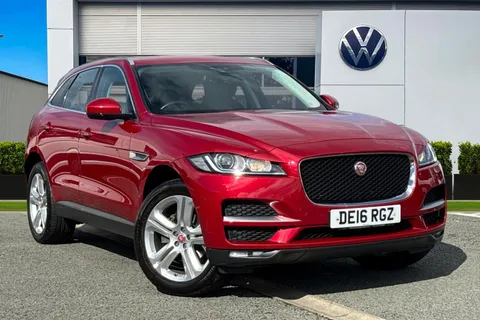 DE16RGZ Jaguar F-Pace 2.0 D180 Prestige Auto AWD Euro 6 (s/s) 5dr Thumbnail #2