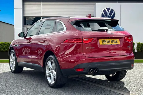 DE16RGZ Jaguar F-Pace 2.0 D180 Prestige Auto AWD Euro 6 (s/s) 5dr Thumbnail #3