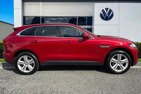 DE16RGZ Jaguar F-Pace 2.0 D180 Prestige Auto AWD Euro 6 (s/s) 5dr Thumbnail #4