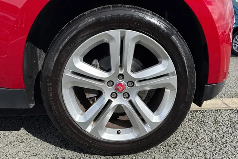 DE16RGZ Jaguar F-Pace 2.0 D180 Prestige Auto AWD Euro 6 (s/s) 5dr Thumbnail #10