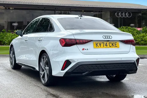 KY74CKE Audi A3 Black Edition 35 TFSI 150 PS S tronic Thumbnail #3