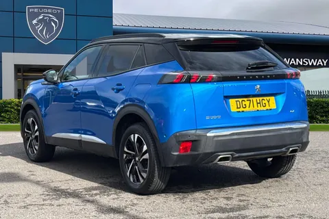 DG71HGY PEUGEOT 2008 1.2 PureTech GT Euro 6 (s/s) 5dr Thumbnail #3