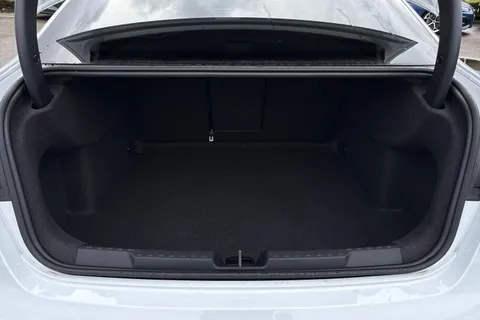 KY74CKE Audi A3 Black Edition 35 TFSI 150 PS S tronic Thumbnail #7