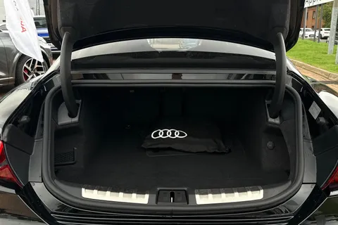 KP74NCD Audi RS e-tron GT Carbon Vorsprung   440,00 kW Thumbnail #7