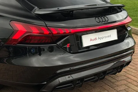 KP74NCD Audi RS e-tron GT Carbon Vorsprung   440,00 kW Thumbnail #8