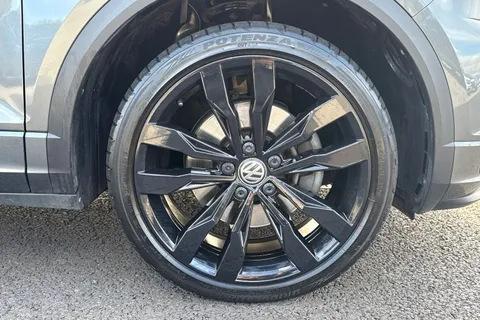 ND71KAU Volkswagen T-Roc 1.5 TSI EVO R-Line 5dr Thumbnail #11