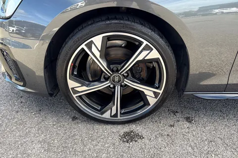 KN74YPC Audi A4 Black Edition 35 TDI  163 PS S tronic Thumbnail #10