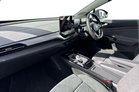 DA25BSO Volkswagen ID.5 128kW Max Pro 77kWh 5dr Auto | Heat Pump | Area View Camera | DCC | Sports Thumbnail #16