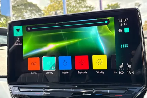 DA25BSO Volkswagen ID.5 128kW Max Pro 77kWh 5dr Auto | Heat Pump | Area View Camera | DCC | Sports Thumbnail #30