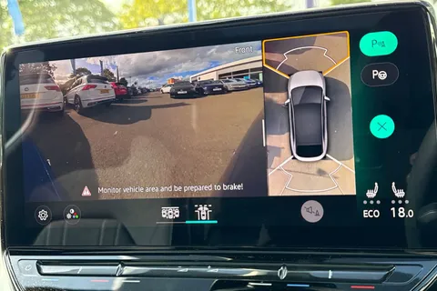 DA25BSO Volkswagen ID.5 128kW Max Pro 77kWh 5dr Auto | Heat Pump | Area View Camera | DCC | Sports Thumbnail #32